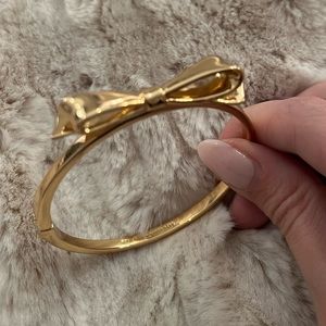 Kate spade gold thick bow bangle